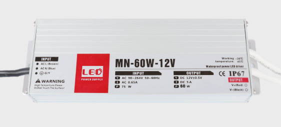超薄防水電源：有哪些充電保護(hù)功能？